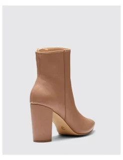 Novo Shoes Kaesha Boot in Almond