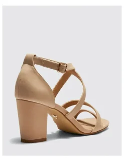 Novo Shoes UCCI Sandals in Nude