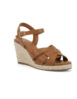 Novo Shoes Wealthy Wedges Sandal in Caramel