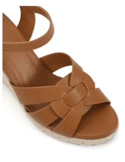 Novo Shoes Wealthy Wedges Sandal in Caramel