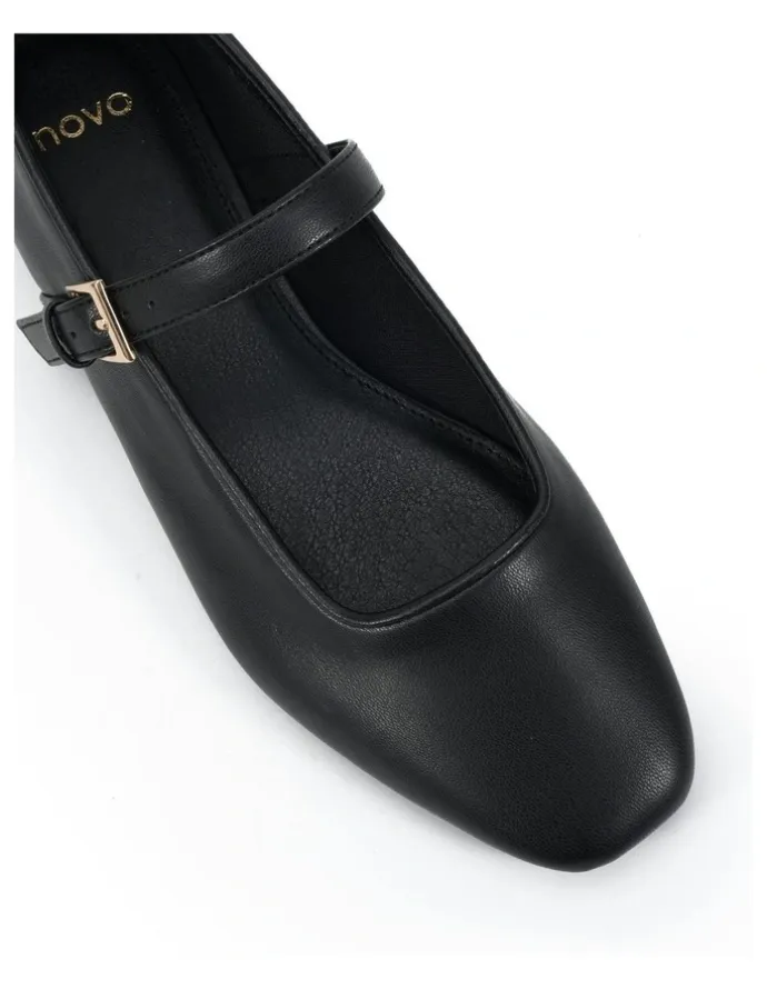 Novo Shoes Calmly Ballet Flats in Black