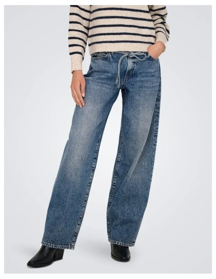 ONLY Gianna Straight Denim Jeans in Blue