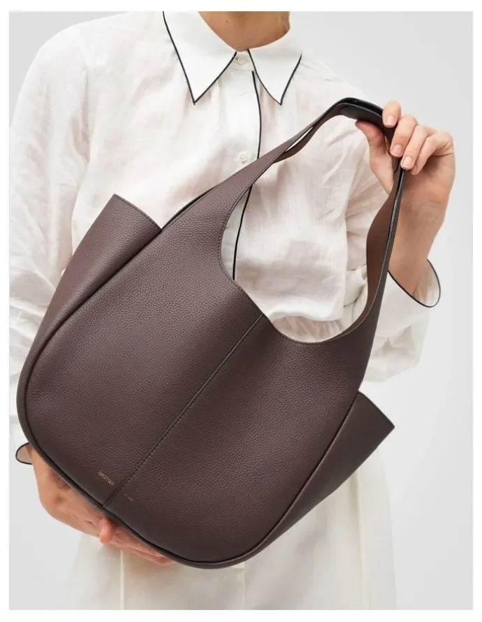 Oroton Emilia Tote Bag in Bear Brown
