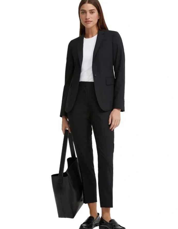 Oxford Alexa Wool Stretch Suit Jacket in Black