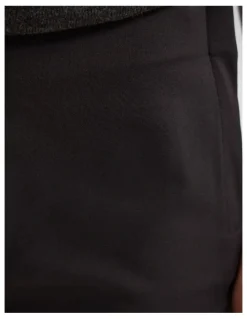 Oxford Blade Stretch Crop Pants in Black