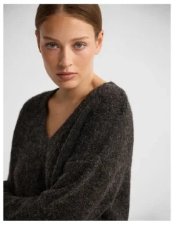 Oxford Bridgette Alpaca Blend V-Neck in Charcoal