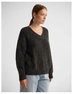 Oxford Bridgette Alpaca Blend V-Neck in Charcoal