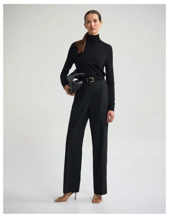 Oxford Calista Straight Leg Pant in Black