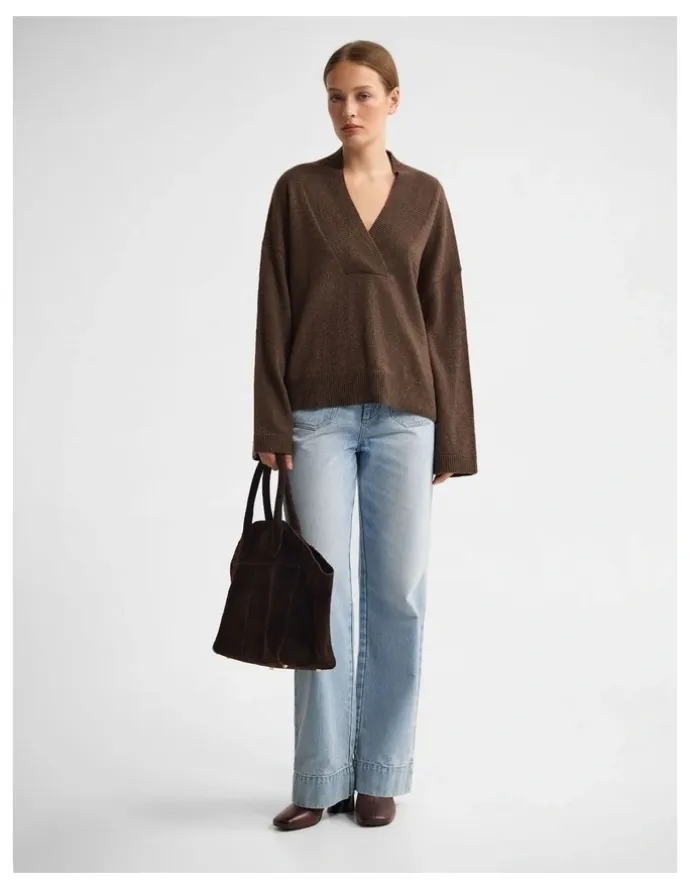 Oxford Camille V-Neck Wool Blend Knit in Chocolate