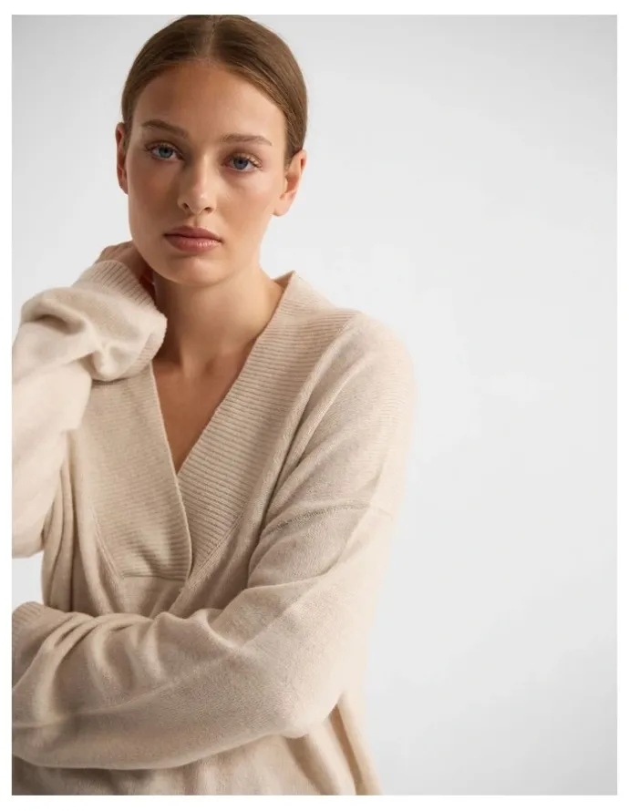 Oxford Camille V-Neck Wool Blend Knit in Ivory