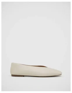 Oxford Dinah Ballet Flat Shoe in Plaster
