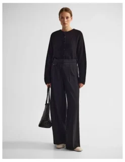 Oxford Jessie Wool Cardigan in Black