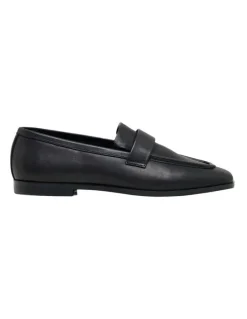 Oxford Josie Loafer Shoe in Black