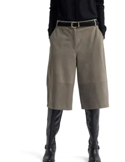 Oxford Kiera Suede Bermuda Shorts in Grey