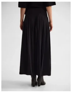 Oxford Lauren Pleated Skirt in Black