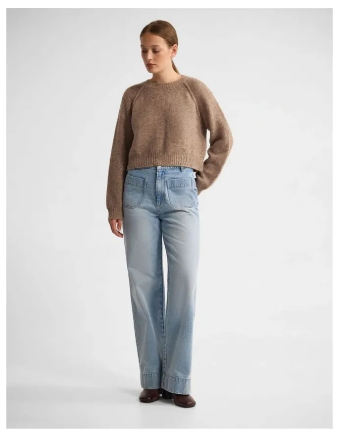Oxford Mei Alpaca Blend Crew Neck in Brown