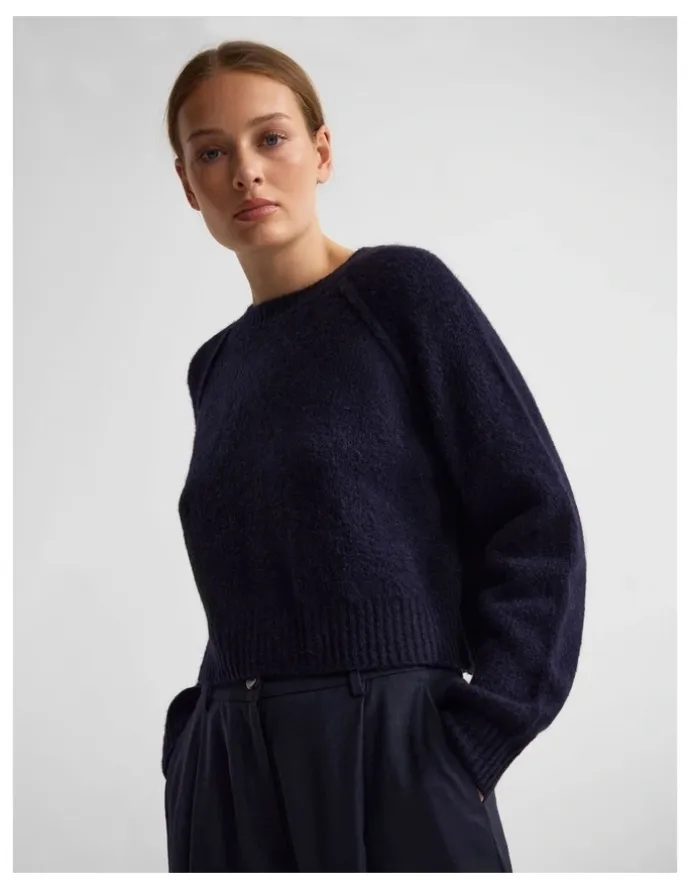 Oxford Mei Alpaca Blend Crew Neck in Navy