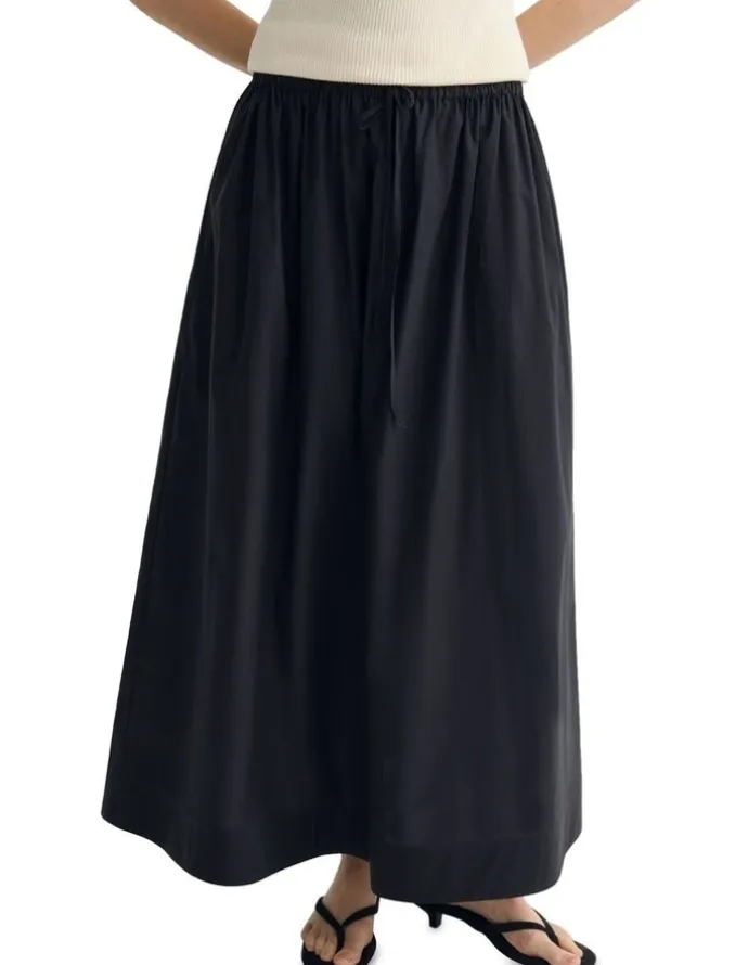 Oxford Olive Cotton Maxi Skirt in Black