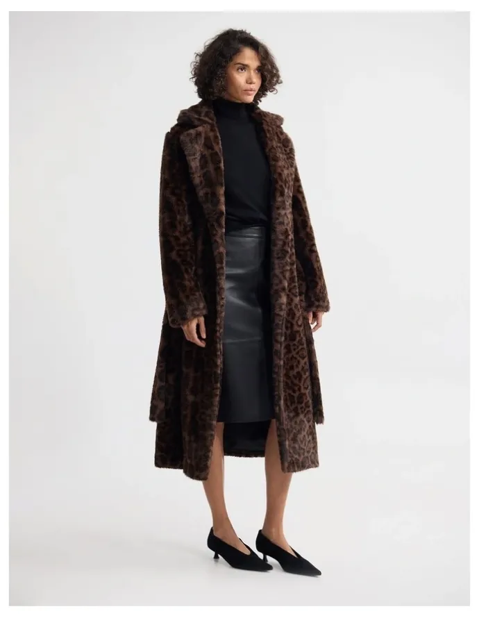 Oxford Saskia Faux Fur Coat in Brown