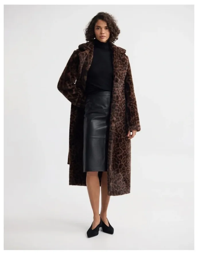 Oxford Saskia Faux Fur Coat in Brown
