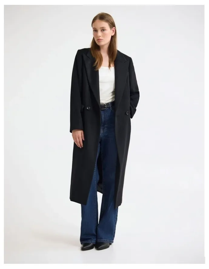 Oxford Saskia Wool Rich Coat in Black