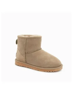 Ozwear Ugg Classic Mini Boots in Olive