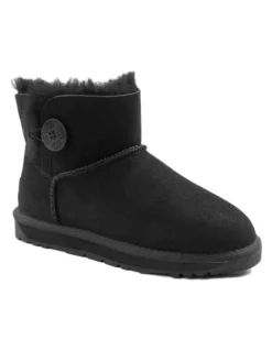 Ozwear Ugg Classic Mini Button Boots in Black
