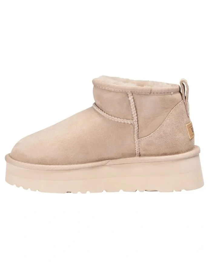 Ozwear Ugg Classic Platform Ultra Mini Boots in Beige
