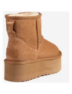 Ozwear Ugg Classic Platform Mini Boots in Chestnut