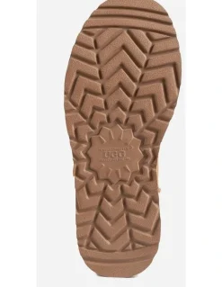 Ozwear Ugg Classic Platform Mini Boots in Chestnut
