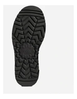 Ozwear Ugg Classic Platform Ultra Mini Boots in Black