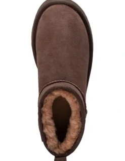 Ozwear Ugg Classic Platform Ultra Mini Boots in Chocolate