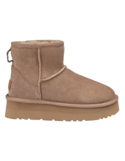 Ozwear Ugg Classic Platform Mini Boots in Brown