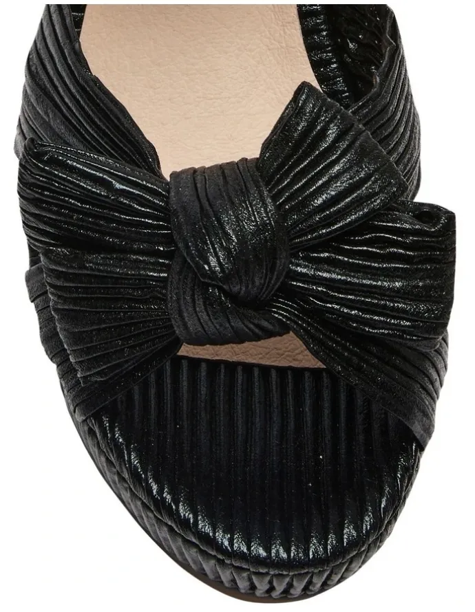 Pink Inc Sherbet Sandals in Black Pleat