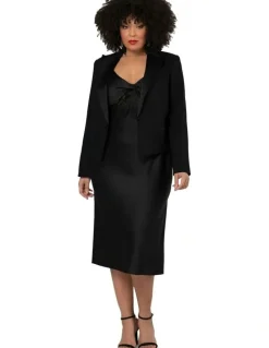 Pink Dusk by Curve Project Satin Trim Crop Blazer in Black