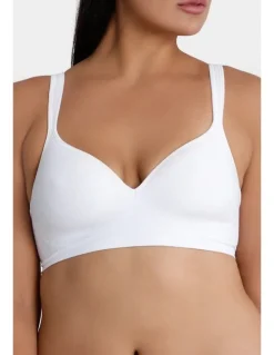 Playtex Comfort Revolution Swirl Wire-Free Bra in White