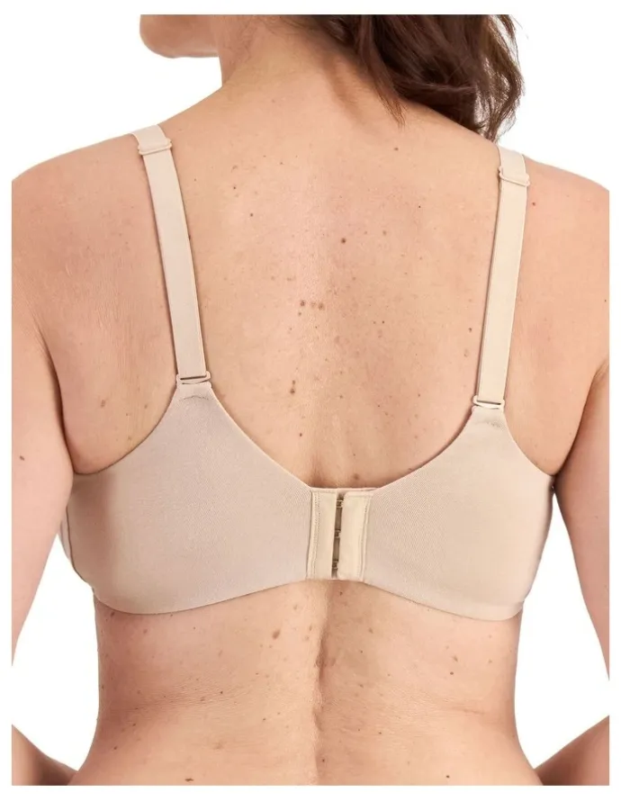 Playtex Ultralight Wirefree Bra in Nude