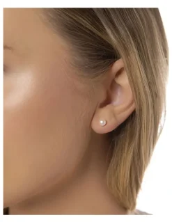 Pure Elements Classic Pearl Small Studs in White