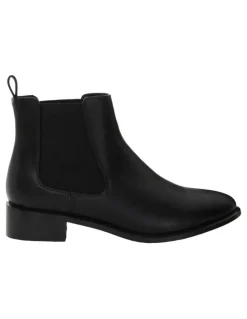 Ravella Denzel Boots in Black