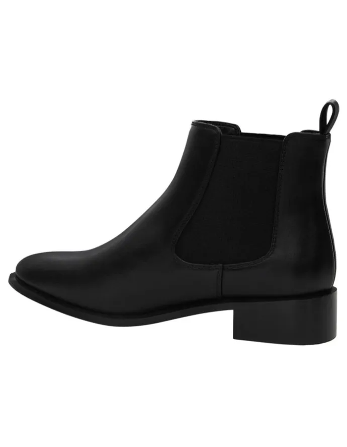 Ravella Denzel Boots in Black