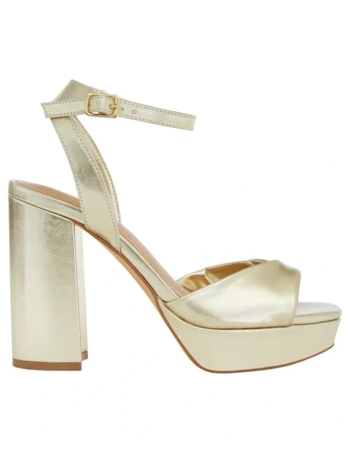 Ravella Lapelle Sandals in Soft Gold