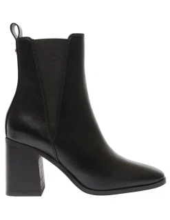 Ravella Major Boots In Black Smooth
