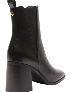 Ravella Major Boots In Black Smooth