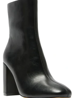 Ravella Marlo Boots in Black