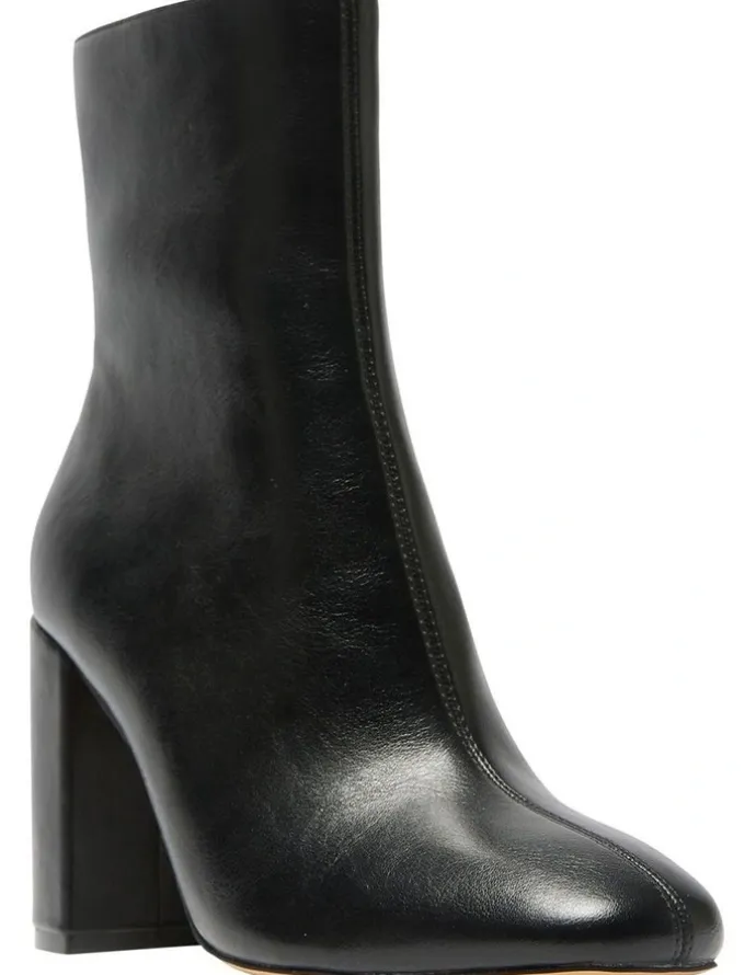 Ravella Marlo Boots in Black