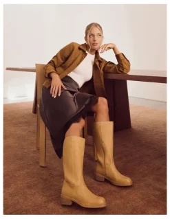 Ravella Rebel Boots in Natural