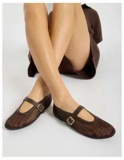 Ravella Reign Flat Shoes in Chocolate Mesh