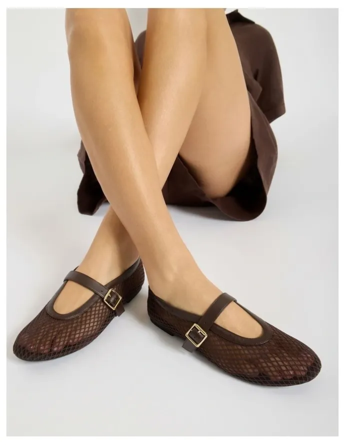 Ravella Reign Flat Shoes in Chocolate Mesh
