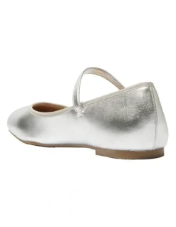 Ravella Sweet Flat Shoes in Silver Metallic