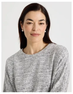 Regatta 3/4 Magyar Sleeve Tee With Front Seams in Ivory/ Navy Texture